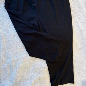 Women’s Black Crepe Cropped Pants size 3XL